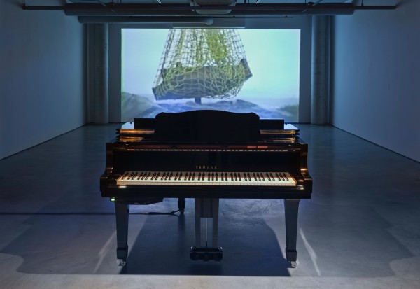 <span class='caption-artist'>Gordon Monahan</span>, <span class='caption-title'>Piano Airlift</span>, <span class='caption-year'>2006</span>, <span class='caption-medium'>Installation view</span>