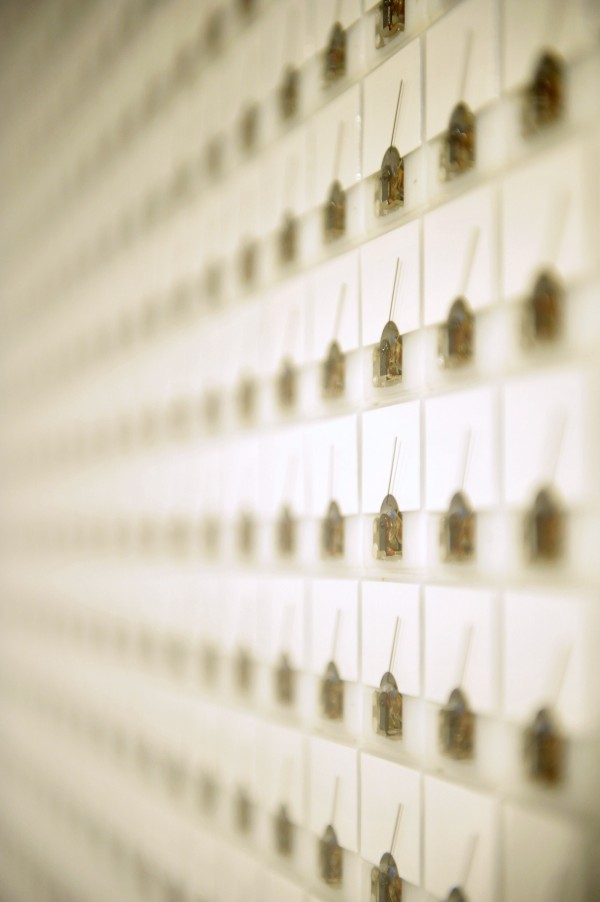 <span class='caption-artist'>Jennifer Marman and Daniel Borins</span>, <span class='caption-title'>Presence Meter</span>, <span class='caption-year'>2003</span>, <span class='caption-medium'>Installation detail</span>